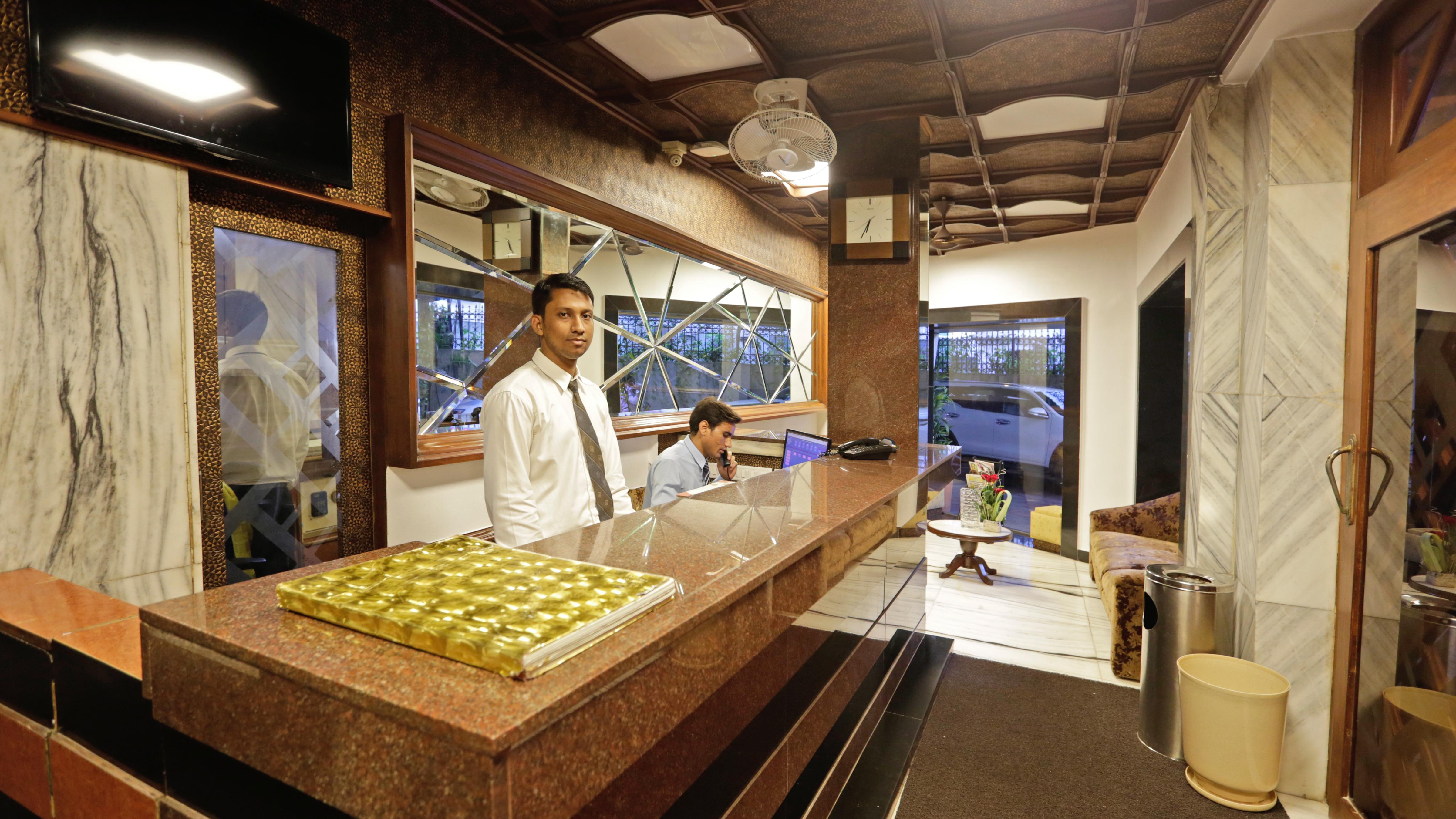 Metro Palace Bandra Mumbai (Bombay)